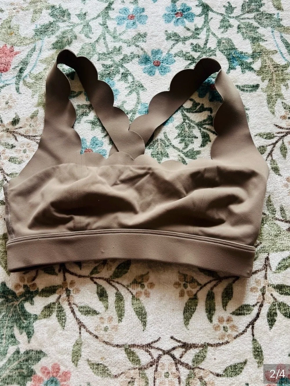 Scalloped Cross-Back Brown Padded Sports Bralette